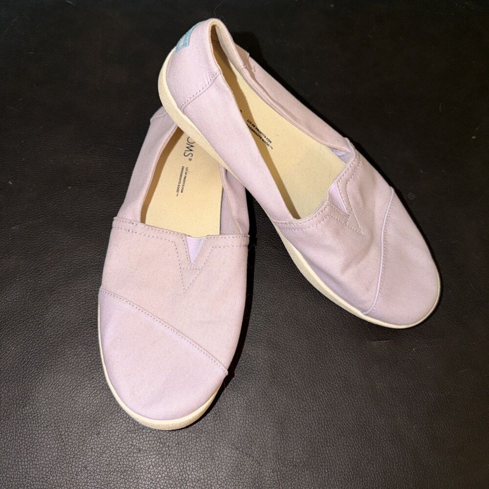 TOMS Women Flat Shoes Lilac Purple Slip On Size W 7.5
